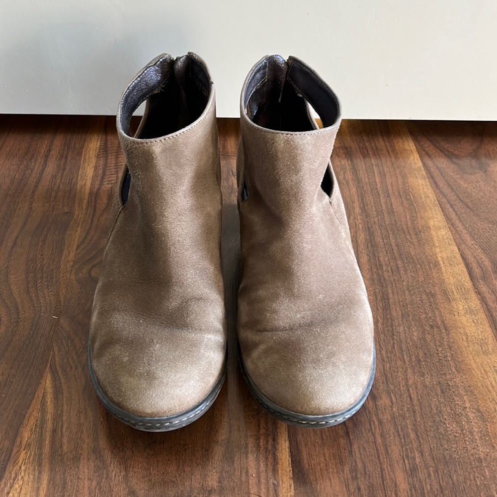 Dansko Booties Size 38